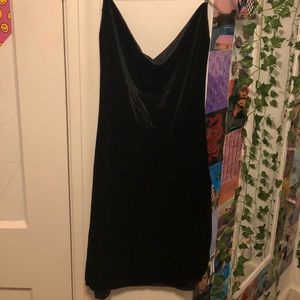 Pack of 2 tight, velvet dresses